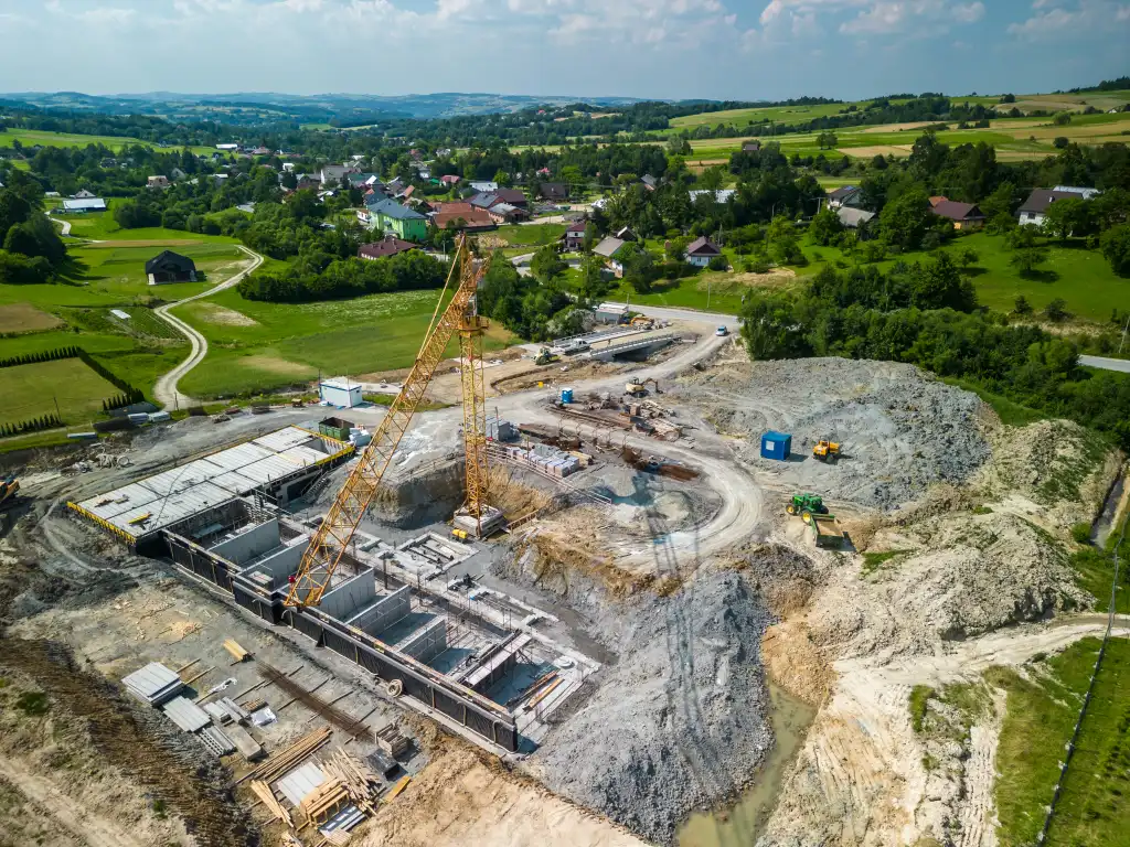Postępuje budowa nowej szkoły podstawowej w Gródku