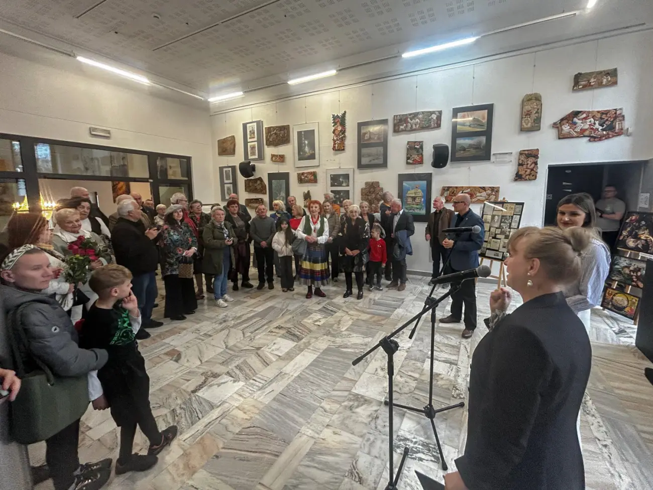 Malarstwo i rzeźba w duchu Sądecczyzny. Artystyczne spotkanie w galerii MOK