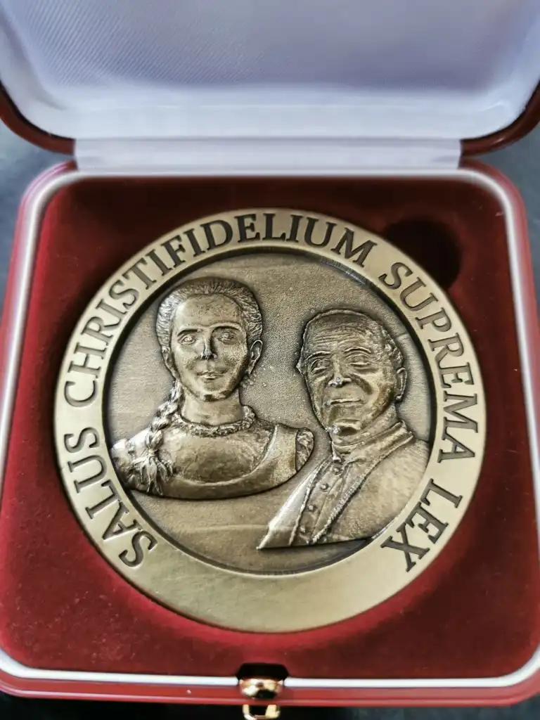 Radny z Pagorzyna uhonorowany prestiżowym odznaczeniem Bene Merenti