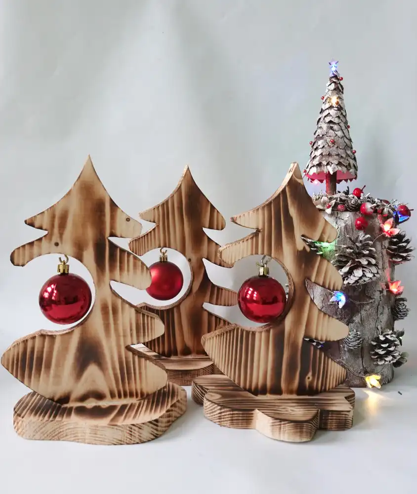 ZAZ w Nawojowej: Niepełnosprawni tworzą świąteczne dekoracje – przyjdź i kup