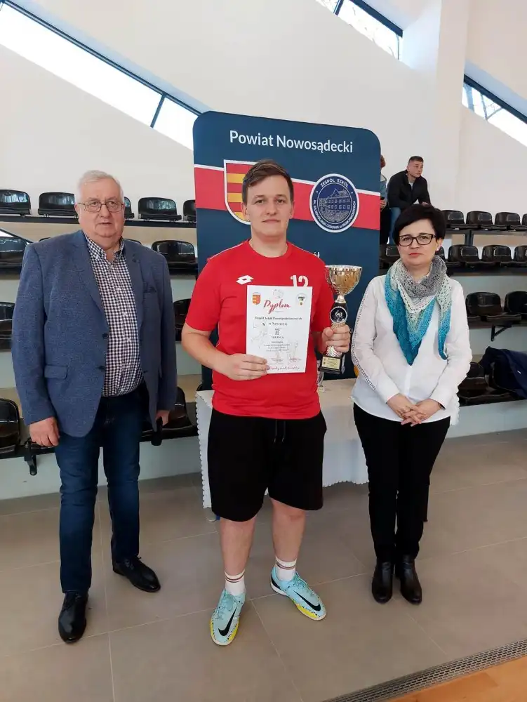 Uczniowie z ZSZ w Grybowie najlepsi w siatkówce