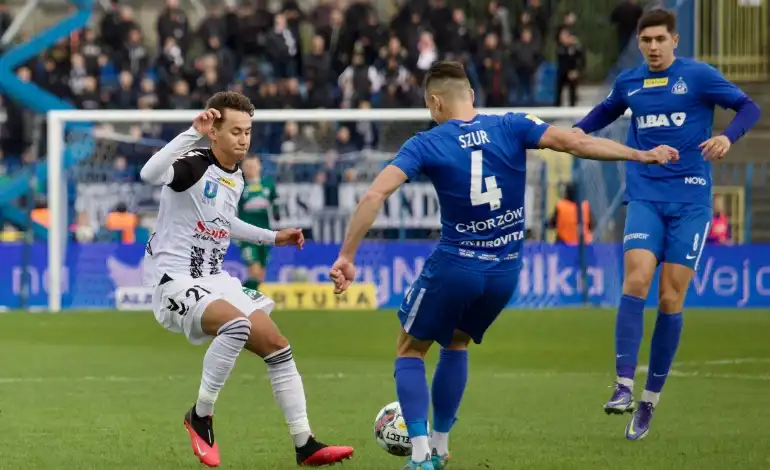 Sandecja przegrywa w Ruchem Chrzów