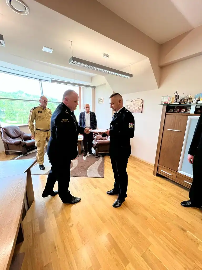 Strażacy z OSP Podegrodzie uratowali życie starszemu mężczyźnie