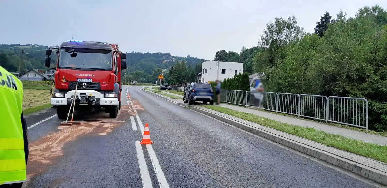 Kolizja w Piątkowej. Zderzyły się dwa auta osobowe