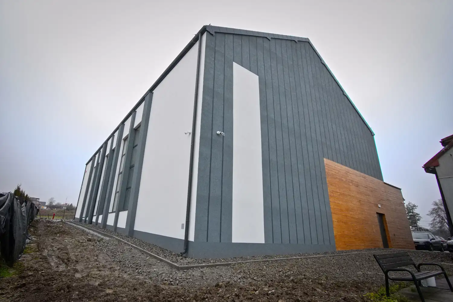 Zakończyła się inwestycja przy Szkole Podstawowej w Łęce