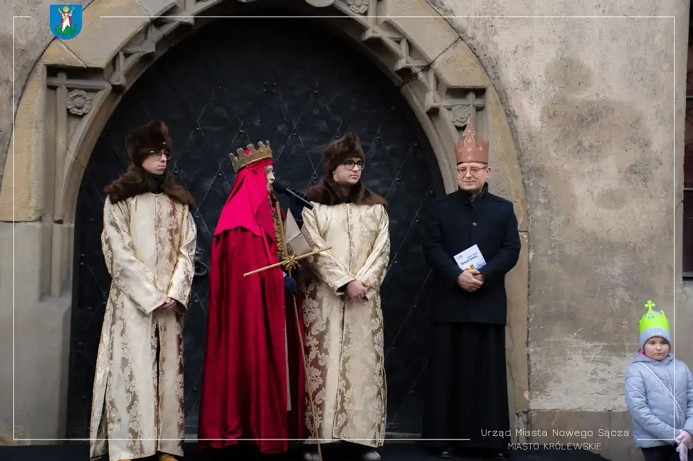 Orszak Trzech Króli już po raz dziesiąty przeszedł ulicami Nowego Sącza