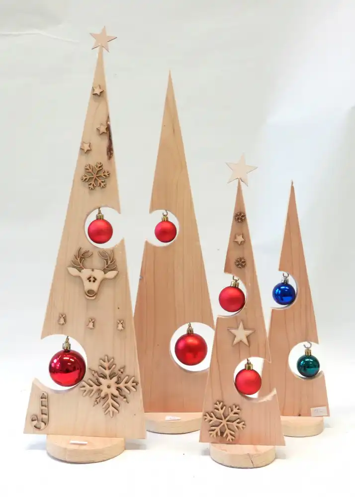 ZAZ w Nawojowej: Niepełnosprawni tworzą świąteczne dekoracje – przyjdź i kup