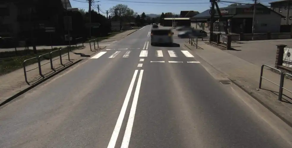 Bezpieczniejsze przejścia dla pieszych w powiecie nowosądeckim. Umowy podpisane