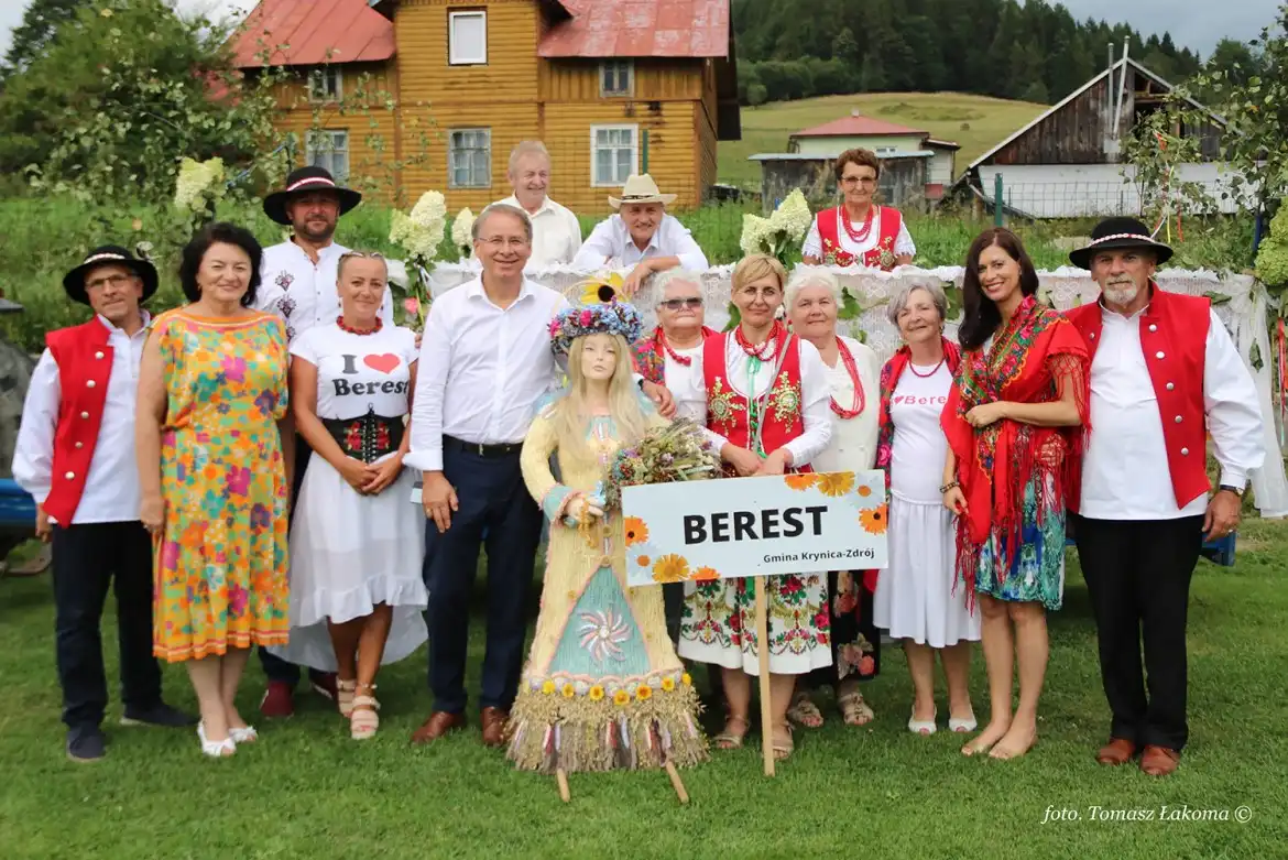 Gminne dożynki w Tyliczu i wyróżnienia dla „Jarzębinek”