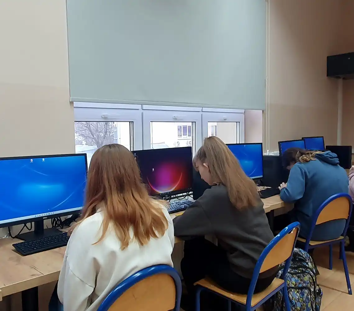 W ZS w Starym Sączu jest nowa pracownia komputerowa