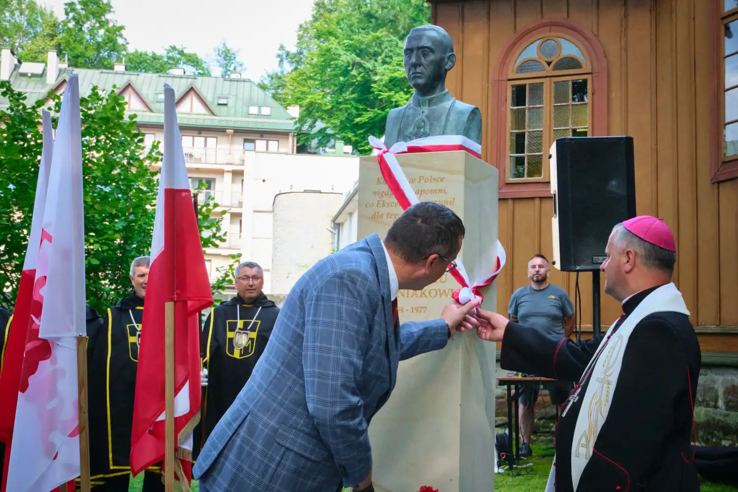 W Krynicy-Zdroju odsłonięto pomnik arcybiskupa Antoniego Baraniaka