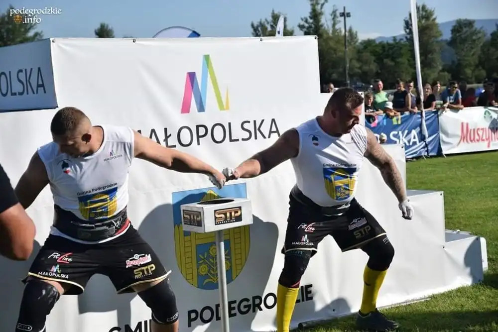 Krystian Makowiecki zwycięzcą Międzynarodowych Mistrzostw Polski Strongmenów w Podegrodziu