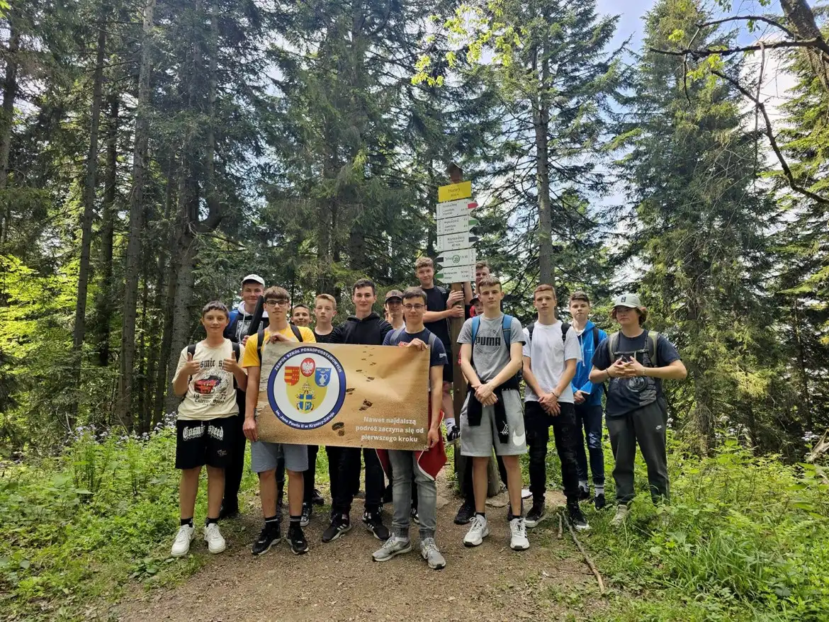 Uczniowie ZSP w Krynicy-Zdroju uczcili patrona szkoły