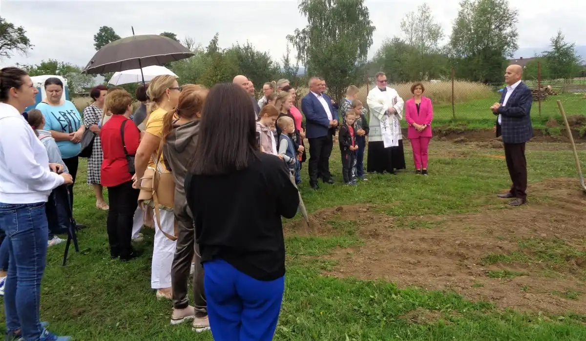 Rozpoczyna się budowa nowej Szkoły Podstawowej w Stadłach