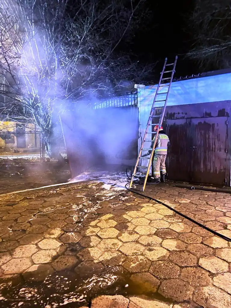 Nowy Sącz: Pożar garażu na ul. Gwardyjskiej