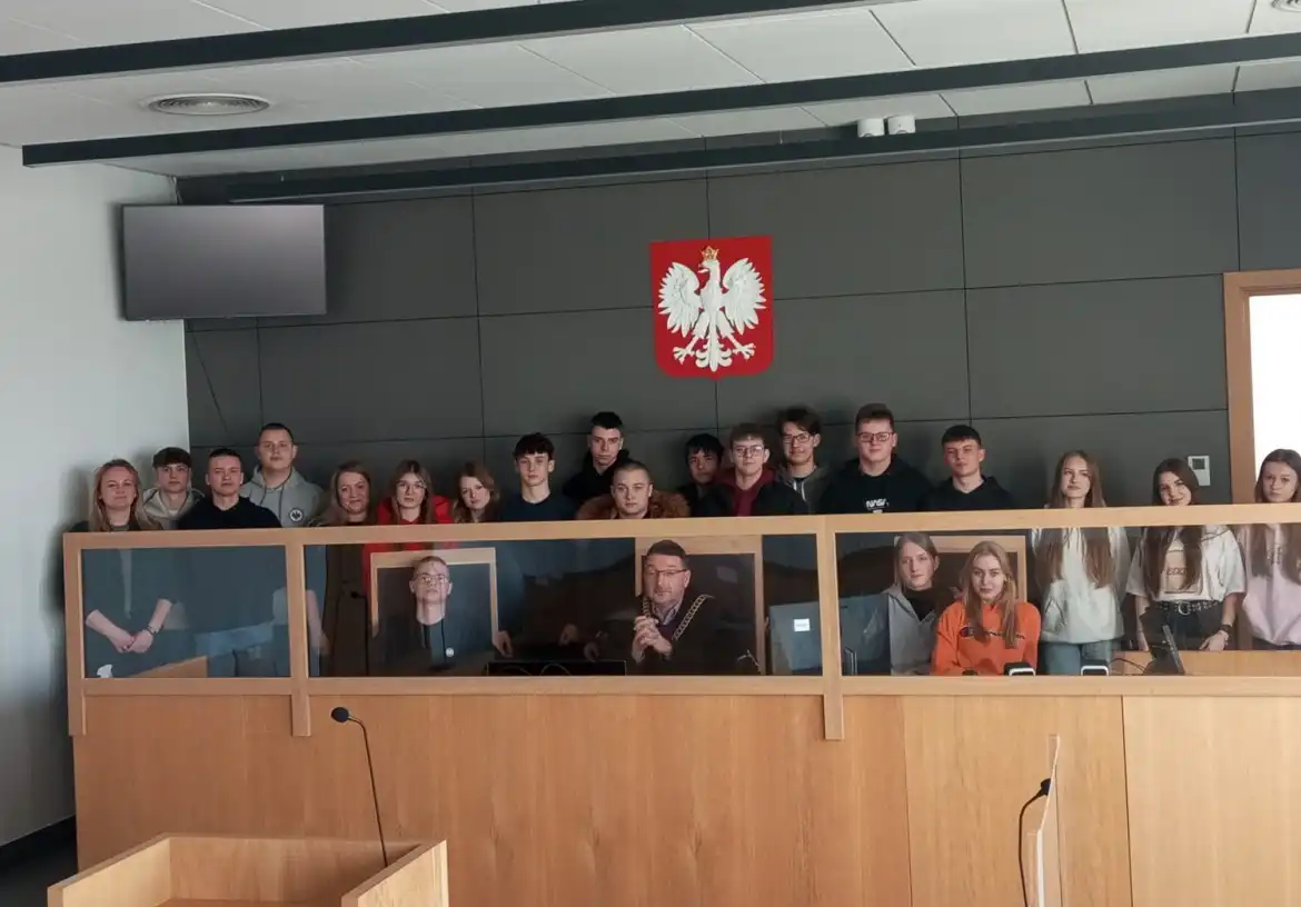 Pierwszy miesiąc nowego półrocza w Zespole Szkół w Marcinkowicach pełen sukcesów i pasji