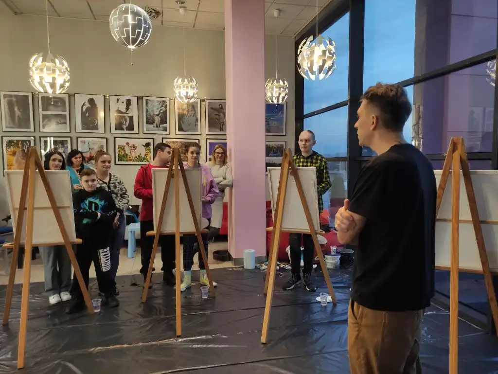 „Spotkajmy się przy sztaludze. AUTYZM SZTUKA”