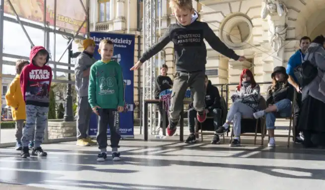 Wytańczyli sobie nagrody w bitwie breakdance