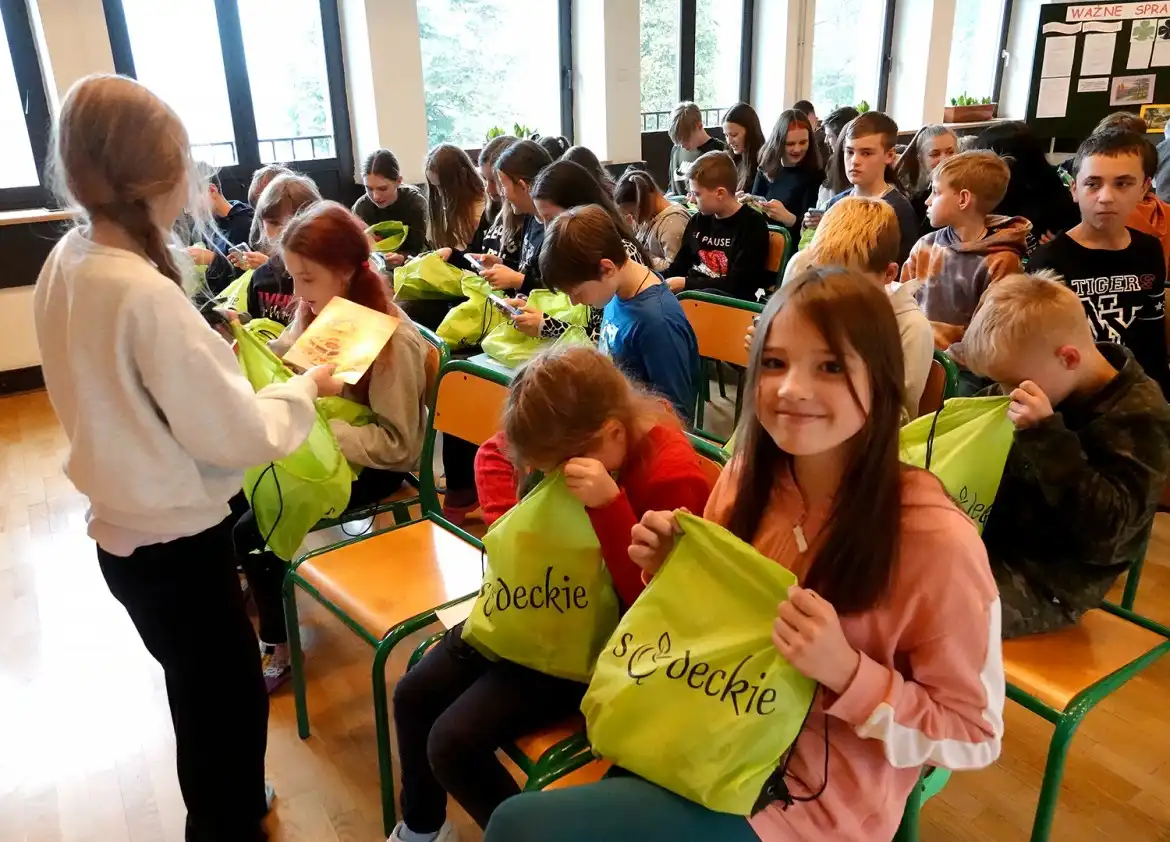 Starosta nowosądecki odwiedził dzieci z Ukrainy przebywające w Domu Wczasów Dziecięcych w Piwnicznej-Zdroju