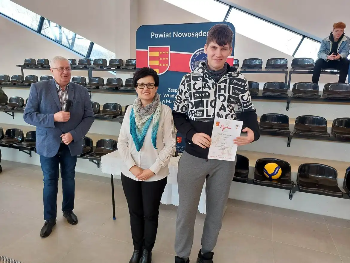 Uczniowie z ZSZ w Grybowie najlepsi w siatkówce