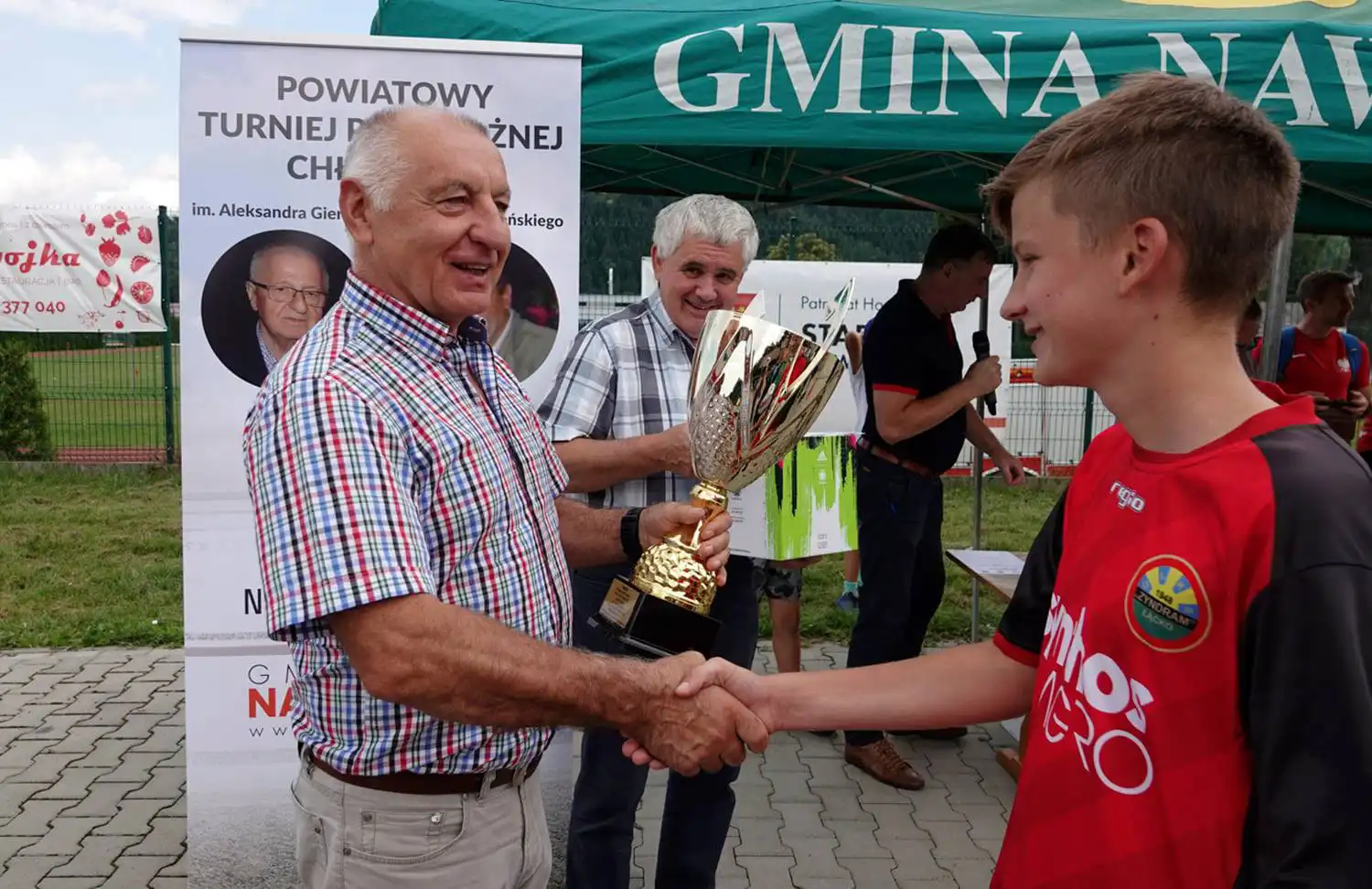 W Nawojowej odbył się XIV Powiatowy Turniej Piłki Nożnej Chłopców o Puchar Starosty Nowosądeckiego