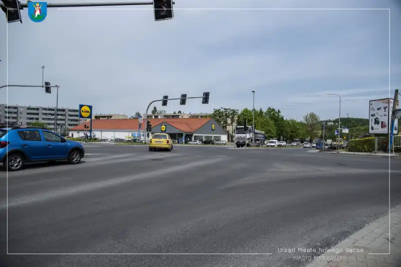 Zakończył się remont nawierzchni na skrzyżowaniu ulic: Lwowska / Nowochruślicka / Prażmowskiego