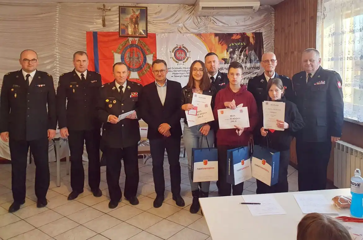 W remizie OSP w Stadłach odbyły się eliminacje powiatowe do Ogólnopolskiego Turnieju Wiedzy Pożarniczej „Młodzież zapobiega pożarom”