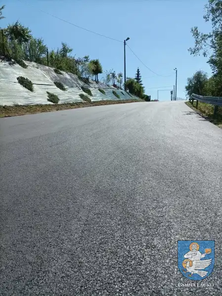 Gmina Łącko: Nowa nawierzchnia na kolejnych kilometrach dróg gminnych