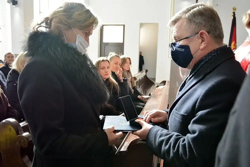 W Starym Sączu pożegnano znakomitego sportowca i wspaniałego człowieka Jana Magierę