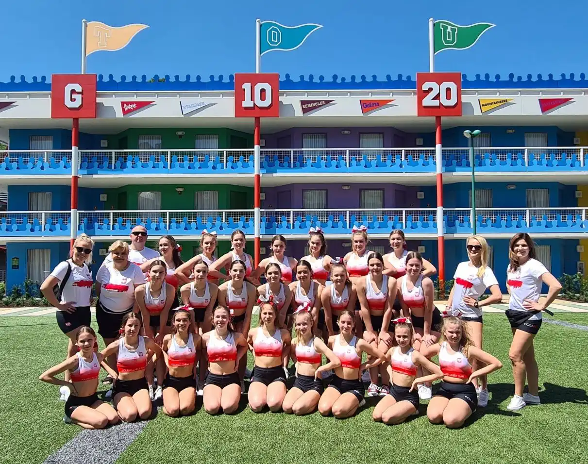 Tancerki z Nowego Sącza z sukcesami na Mistrzostwach Świata Cheerleaderek na Florydzie