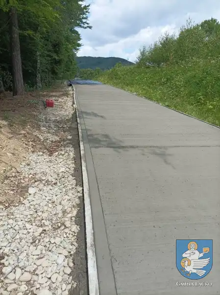 Gmina Łącko: Nowa nawierzchnia na kolejnych kilometrach dróg gminnych