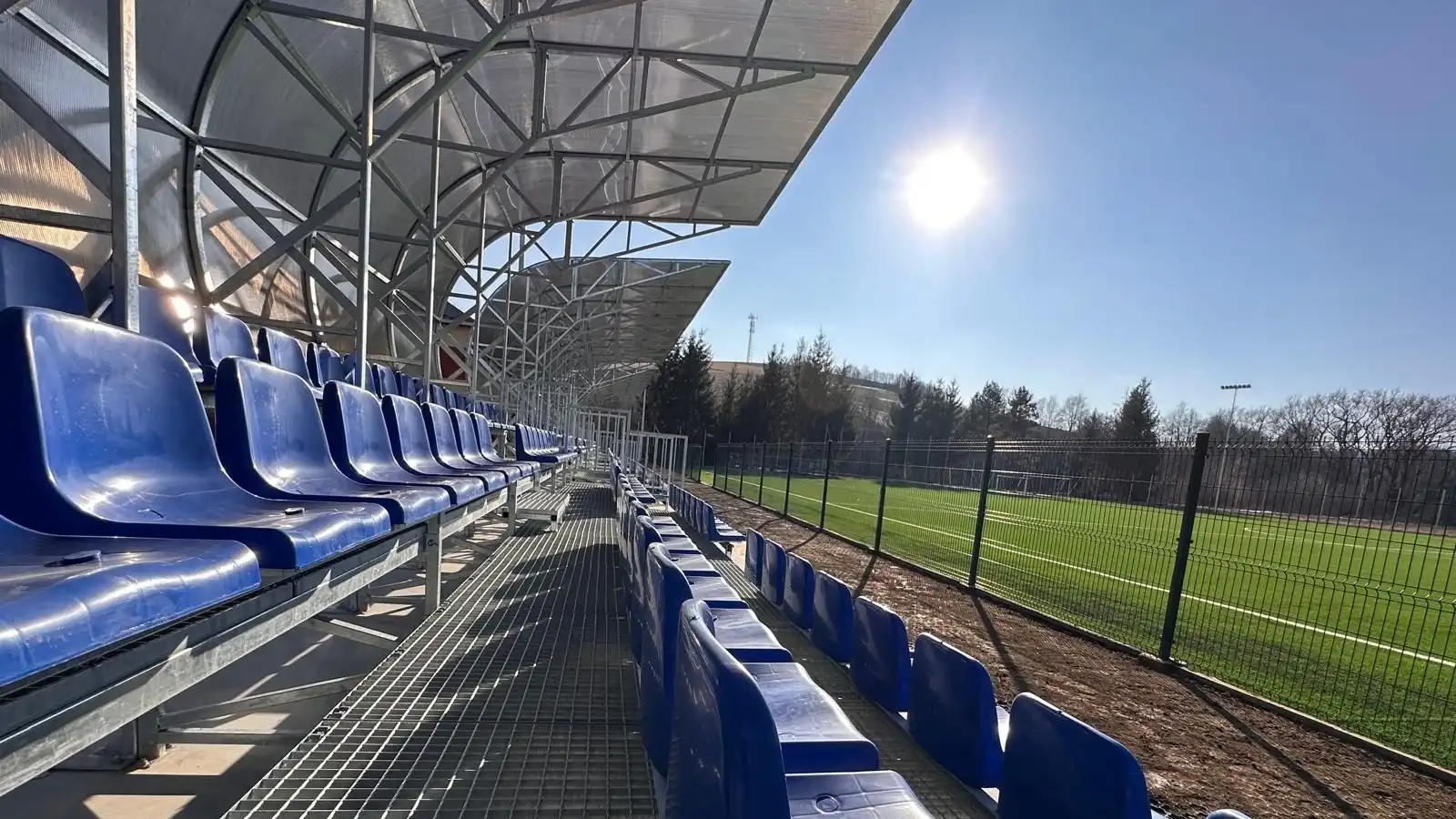 Korzenna wkrótce zyska nowy stadion. Prace na finiszu