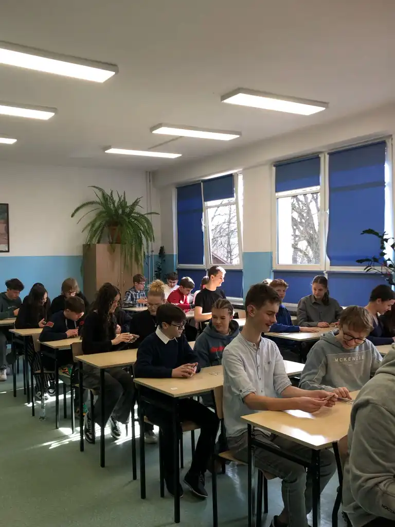 Żołnierze Wyklęci w pamięci młodych. X edycja konkursu historycznego „Znaj-Znak” w Tymbarku