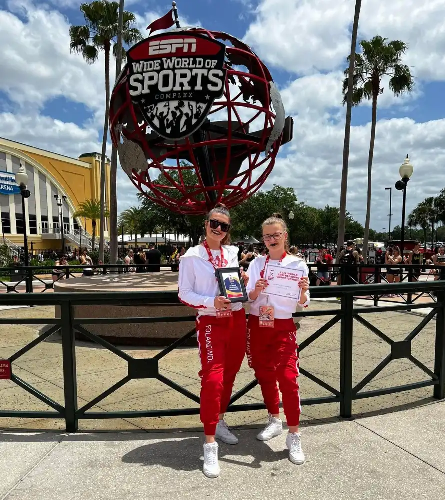 1. Edycja ICU WORLD CUP 2023 w Korei Południowej. Wśród zawodników polski duet Cheer Hip Hop Double - Karolina i Roksana WDS z Krynicy-Zdroju