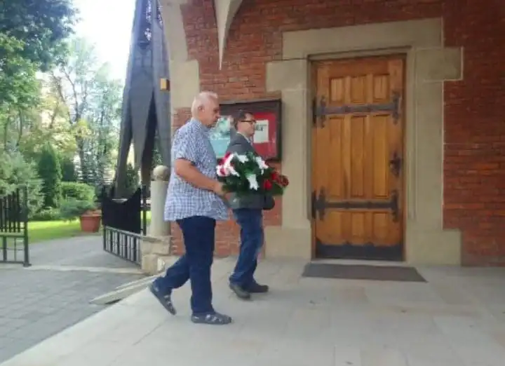 Narodowcy uczcili pamięć i oddali cześć pomordowanym przez NKWD