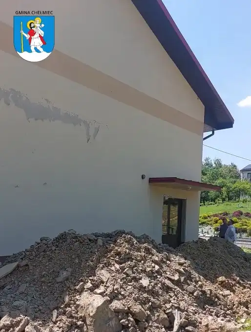 Lepsze warunki dla uczniów z Paszyna. Trwa remont sali gimnastycznej