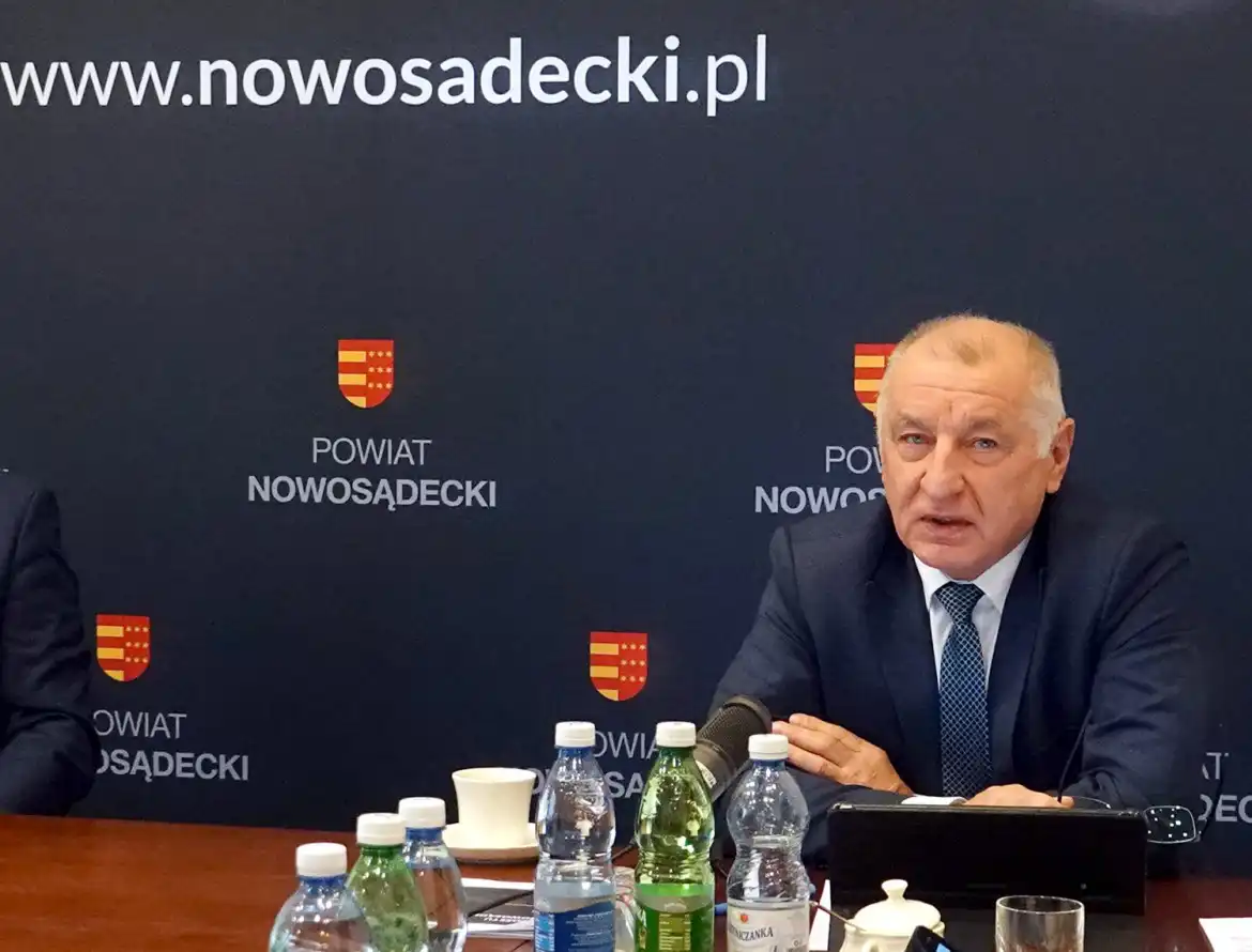 Sesja budżetowa Rady Powiatu Nowosądeckiego. Sporo pieniędzy na inwestycje
