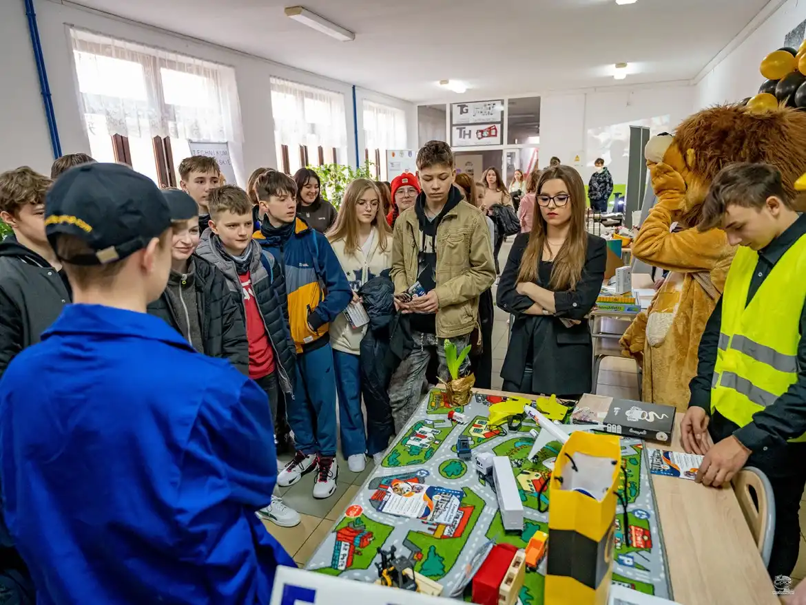 Tłumy ósmoklasistów na Dniach Otwartych w ZSP w Krynicy-Zdroju