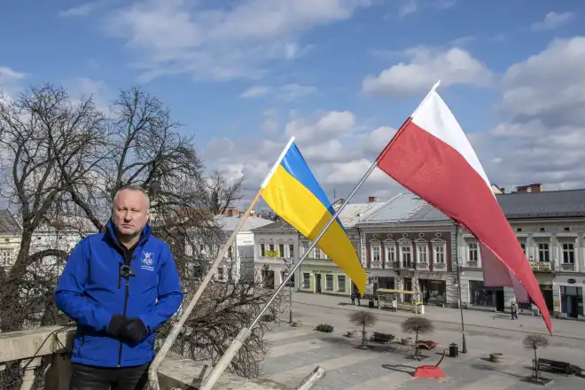 Nowy Sącz: Zbiórka potrzebnych rzeczy dla mieszkańców miasta partnerskiego Stryj na Ukrainie