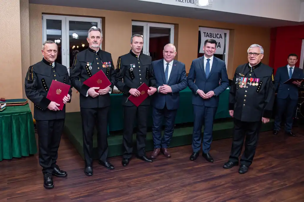 Barbórka z odznaczeniami w Tęgoborzy