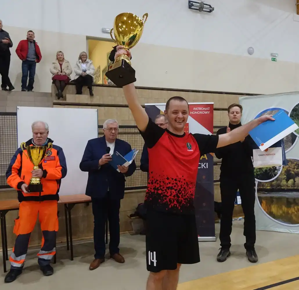 Siatkarskie złoto dla Policji z Nowego Sącza