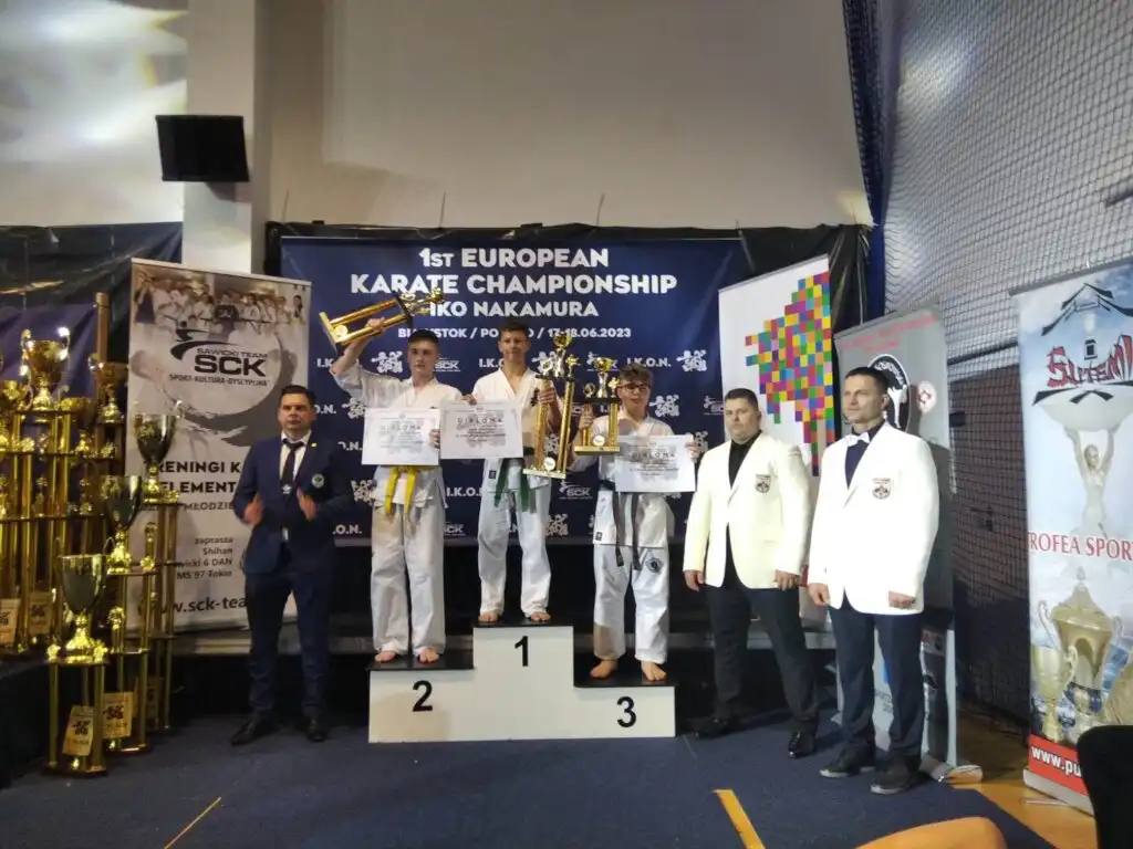 Otwarte Mistrzostwa Europy IKO Nakamura w Białymstoku. Limanowski Klub Kyokushin Karate wystawił 15 zawodników