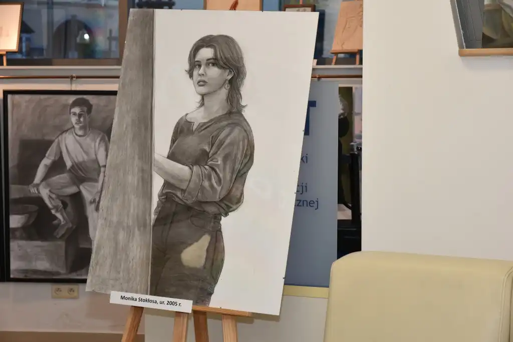 „Idę własną drogą” - wernisaż młodych talentów w Limanowej