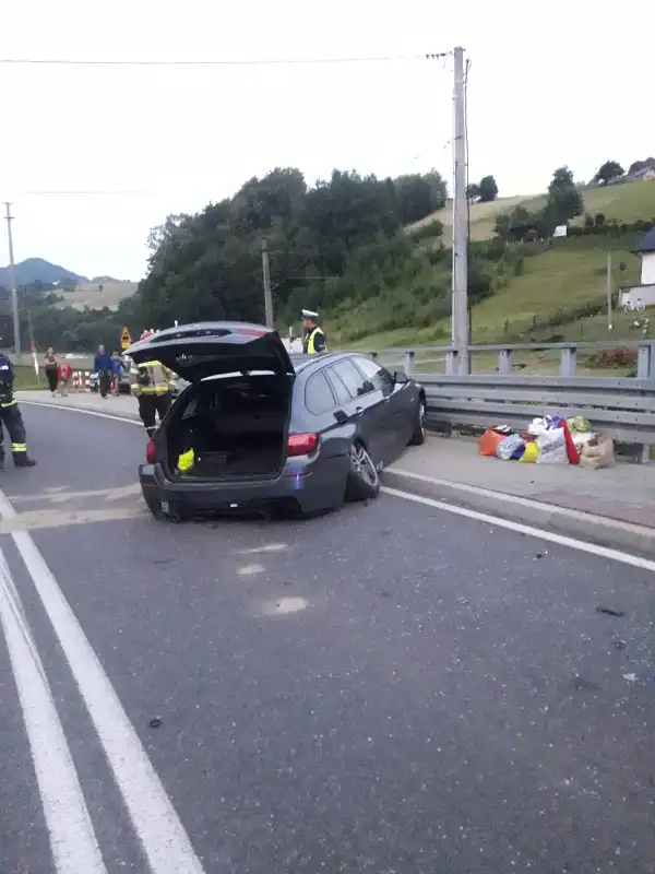 Kraksa w Barcicach. Zderzyły się dwie osobówki