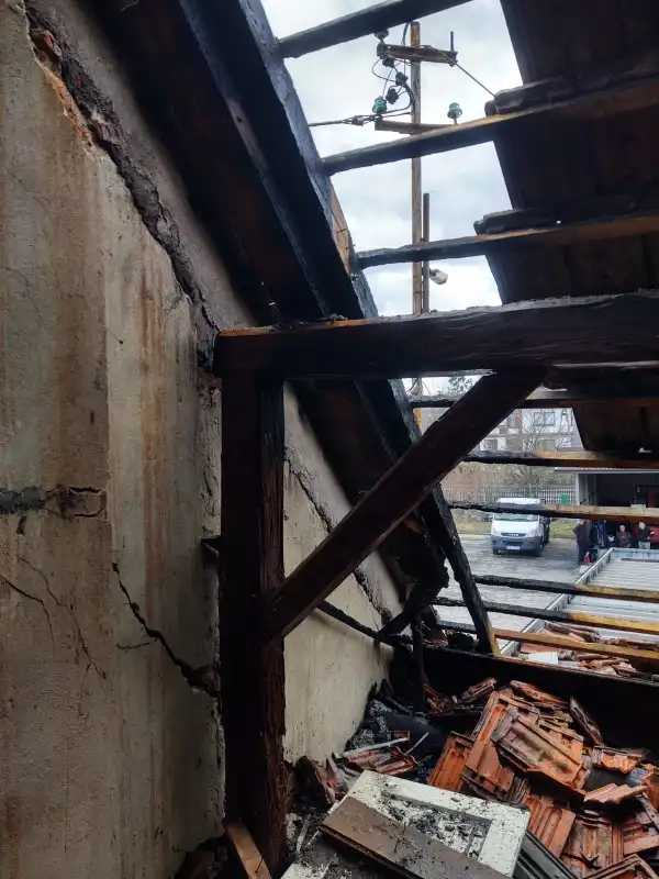 Pożar w zakładzie stolarskim w Chełmcu