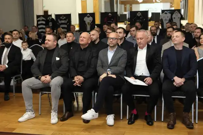 20-lecie Rugby Club Biało-Czarni. Wyróżnienia, odznaki i pamiątkowe nagrody