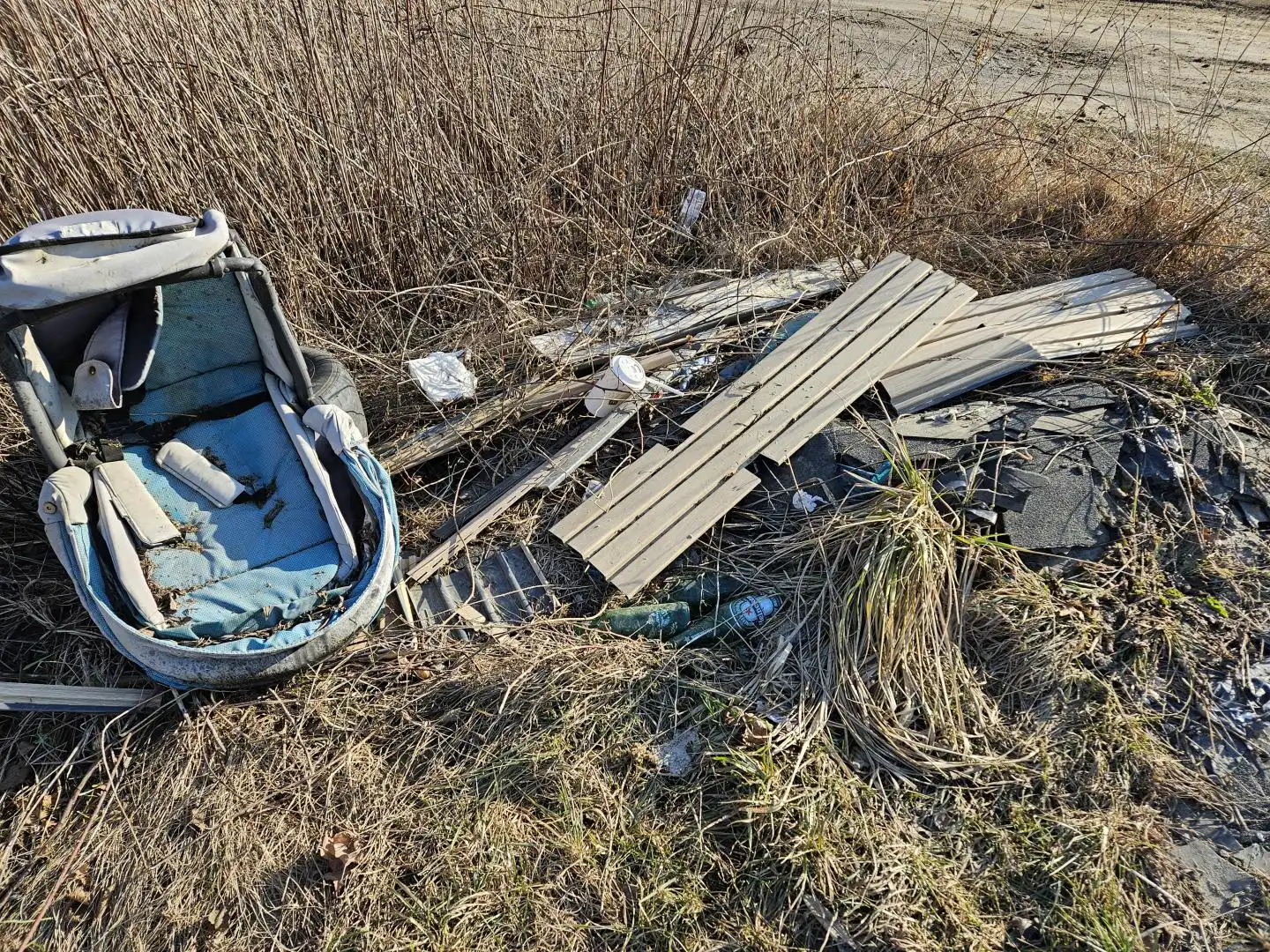 Podrzecze: Zamiast cieszyć się przyrodą, oglądamy dzikie wysypiska