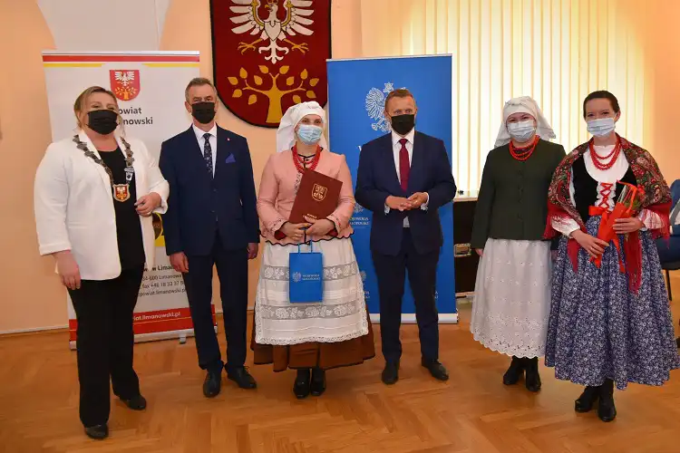 Limanowa: Gminni artyści nagrodzeni za twórczość, upowszechnianie i ochronę kultury