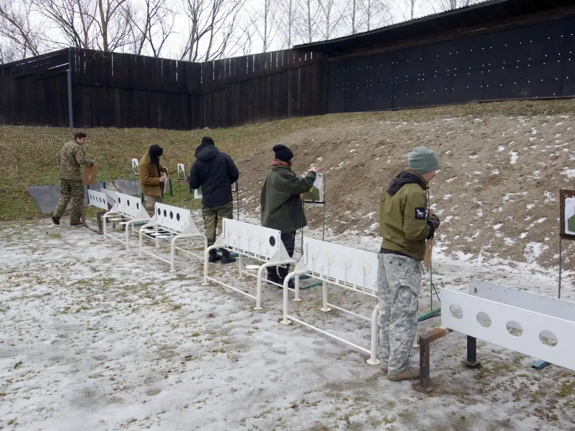 Na strzelnicy LOK w Nowym Sączu odbyły się 30. Otwarte Powiatowe Zimowe Zawody Strzeleckie