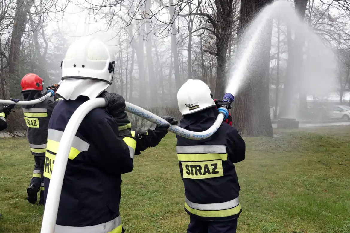 ZS w Marcinkowicach: będzie internat, strzelnica i świetne warunki do nauki. Mundury czekają na ósmoklasistów